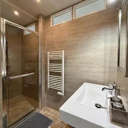 L'appart D'oli Et Tiane Apartment